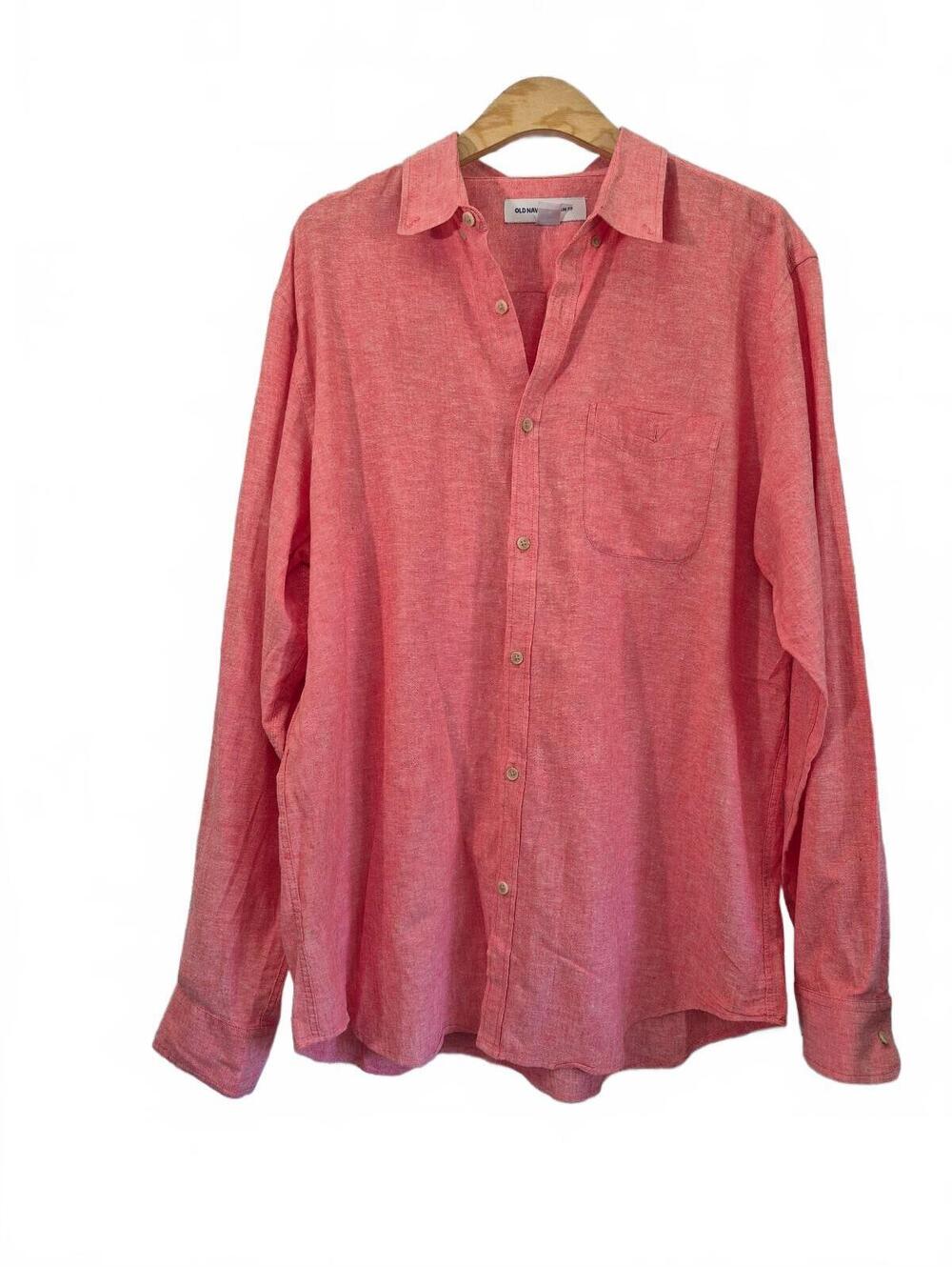 Old Navy Men’s Long Sleeve Button-Up Shirt In A Coral/Salmon Color. Slim Fit